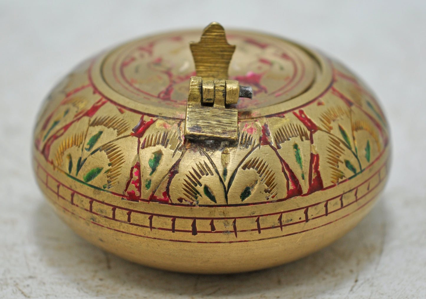 Antique Brass Small Round Ash Tray Box Original Old Engraved Inlay Painted