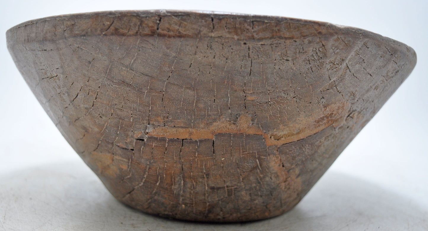 Antique Wooden Roung Dough Kneading Parat Bowl Original Old Hand Carved