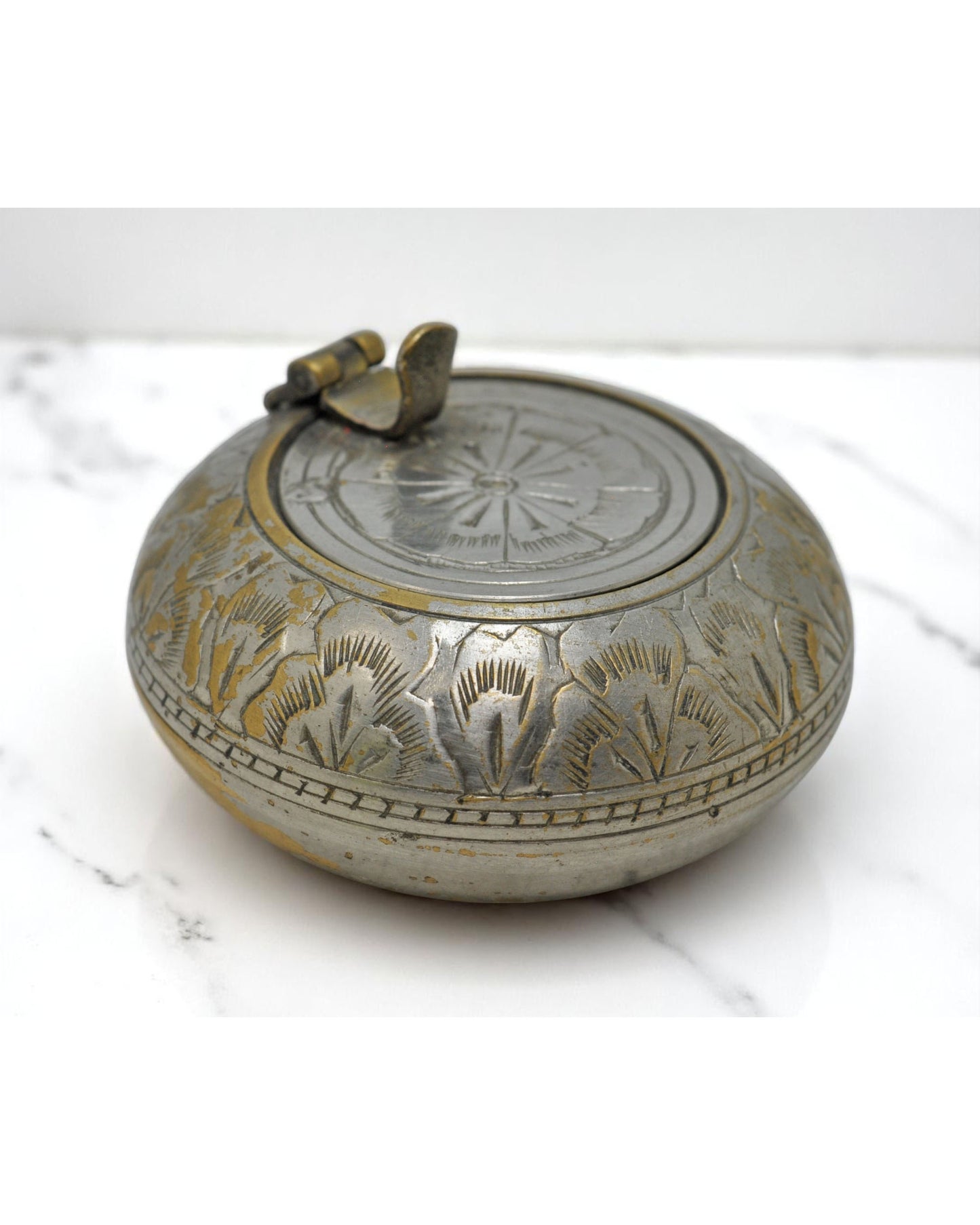 Antique Brass Round Ash Tray Box Original Old Hand Crafted Engraved