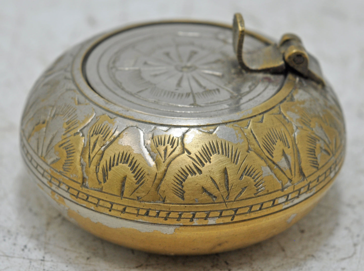 Antique Brass Round Ash Tray Box Original Old Hand Crafted Engraved
