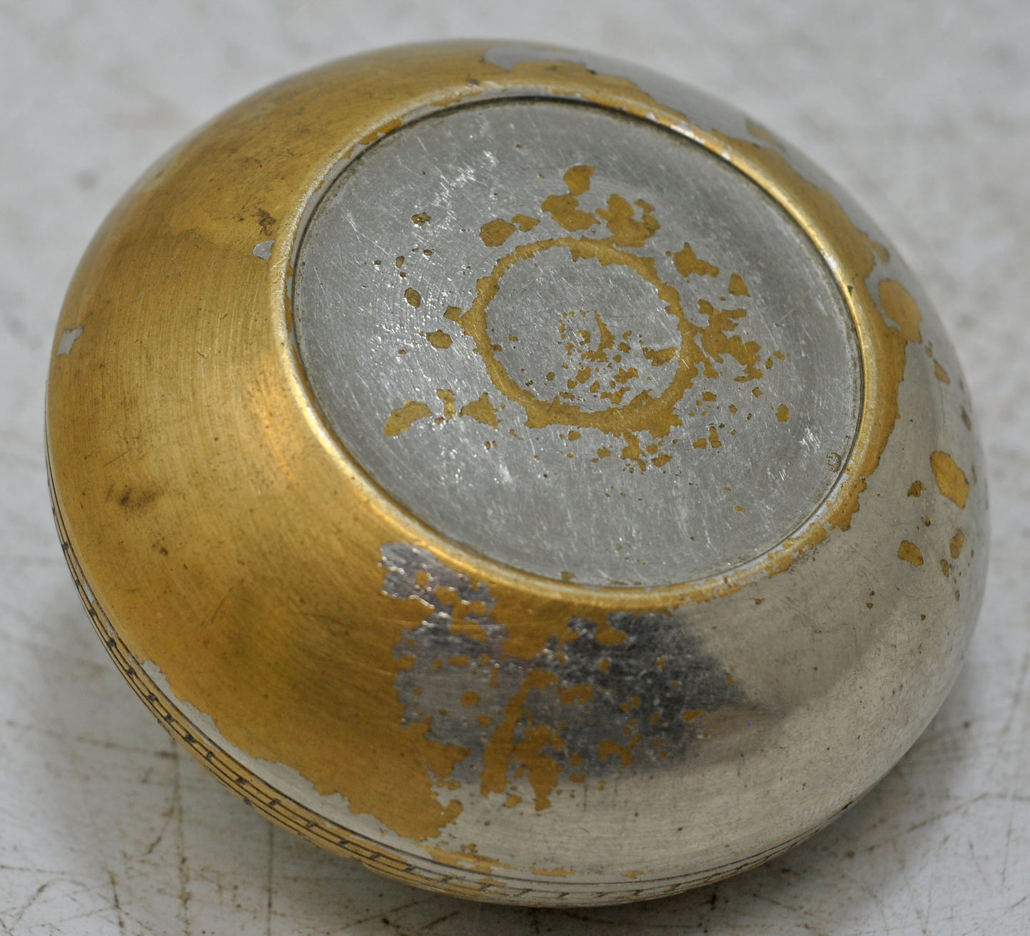 Antique Brass Round Ash Tray Box Original Old Hand Crafted Engraved