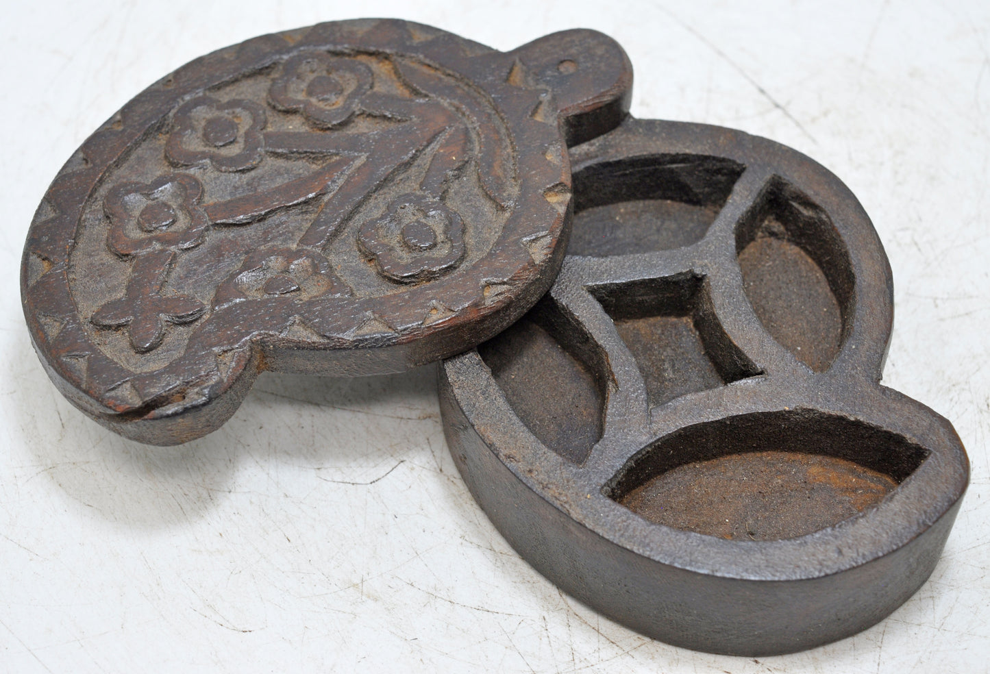 Vintage Wooden Small Kum Kum Powder Tika Box Original Old Hand Carved