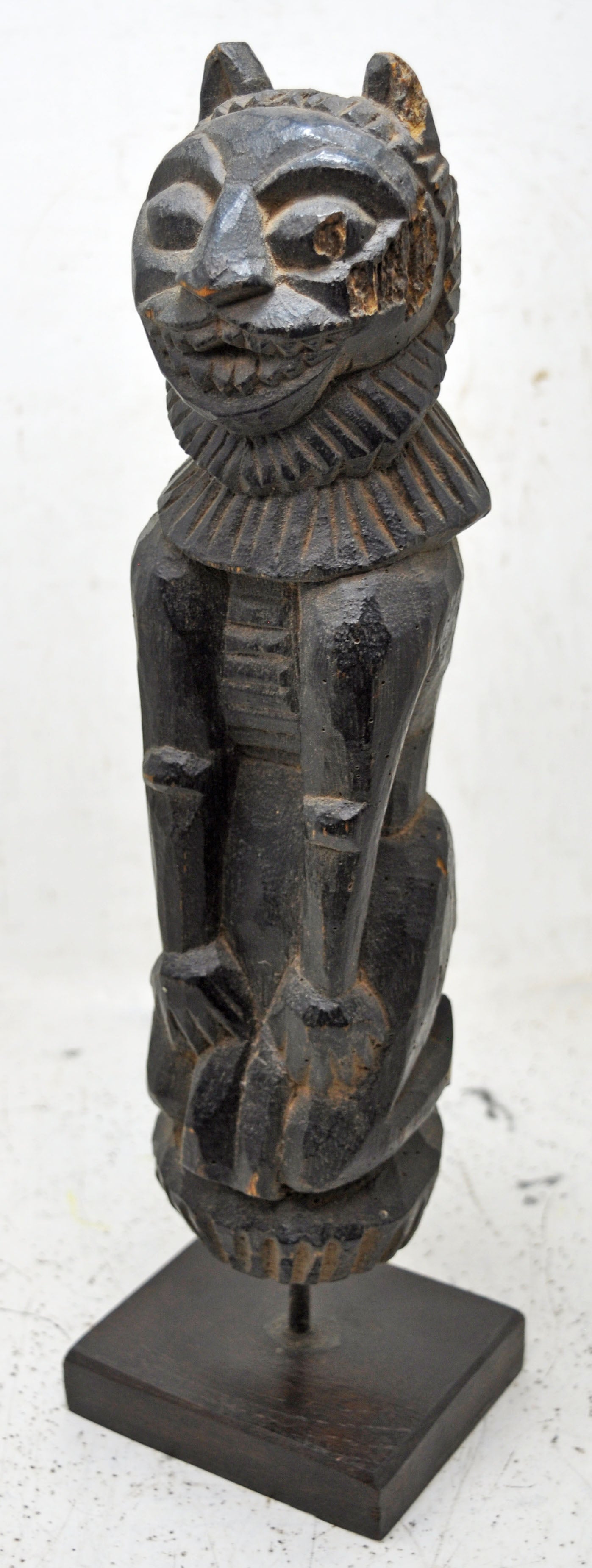 Antique Wooden Tribal Lion Figurine Original Old Very Fine Hand Carved
