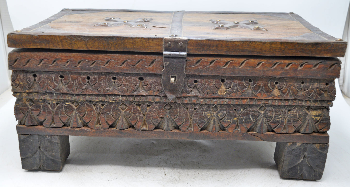 Antique Wooden Fine Carved Storage Treausre Chest Box Original Old