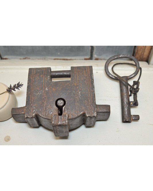 Antique Iron Large Strip System Pad Lock Original Old Hand Crafted Engraved Working