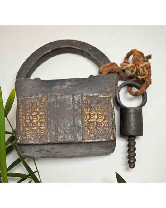 Antique Iron Spring Lever System Pad Lock Original Old Hand Crafted Engraved Working