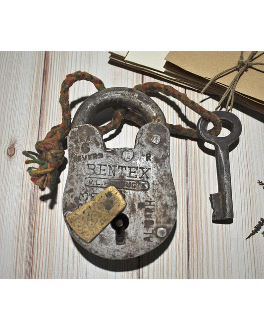 Antique Iron Levers System Pad Lock With Key Original Old Hand Crafted Working