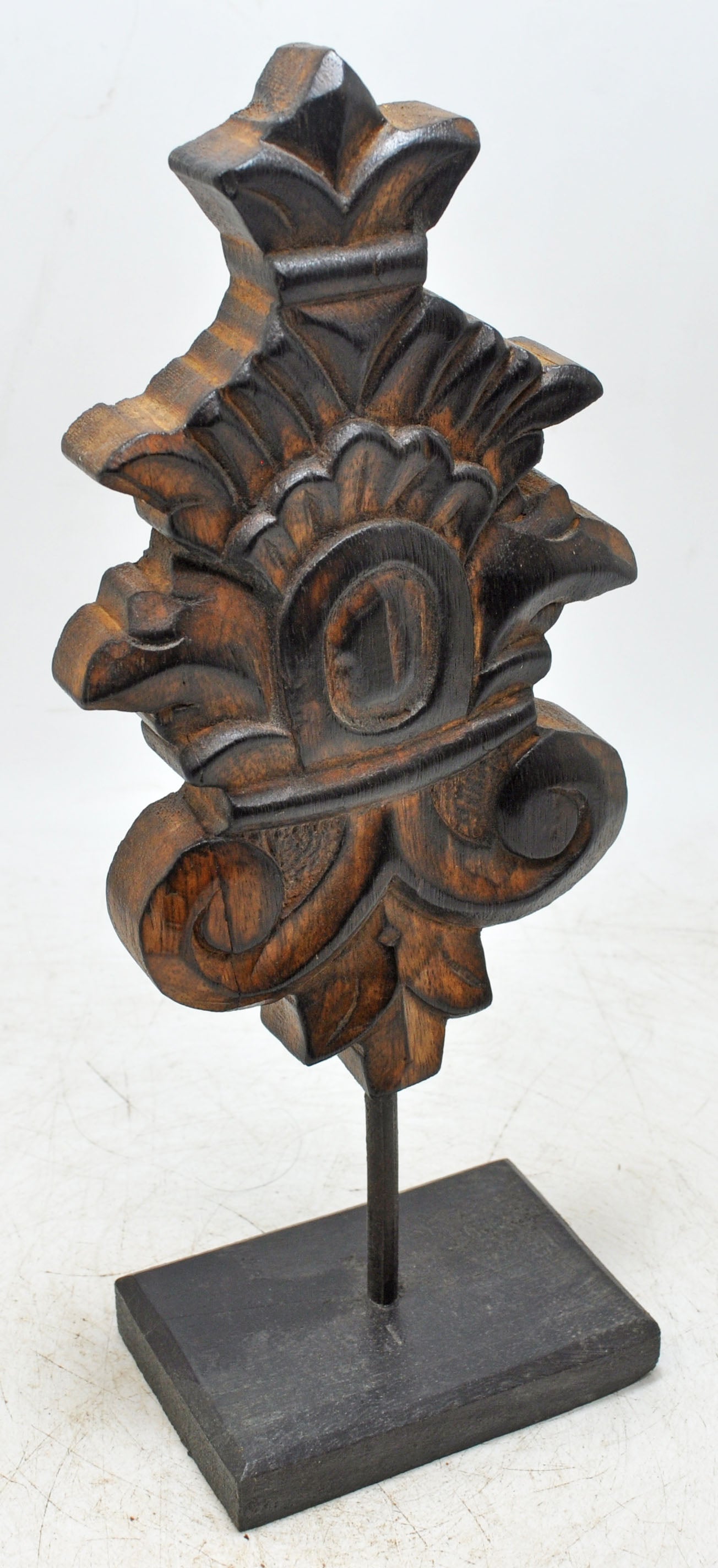 Hand Carved Wooden Flower Carving Panel Plaque on Stand