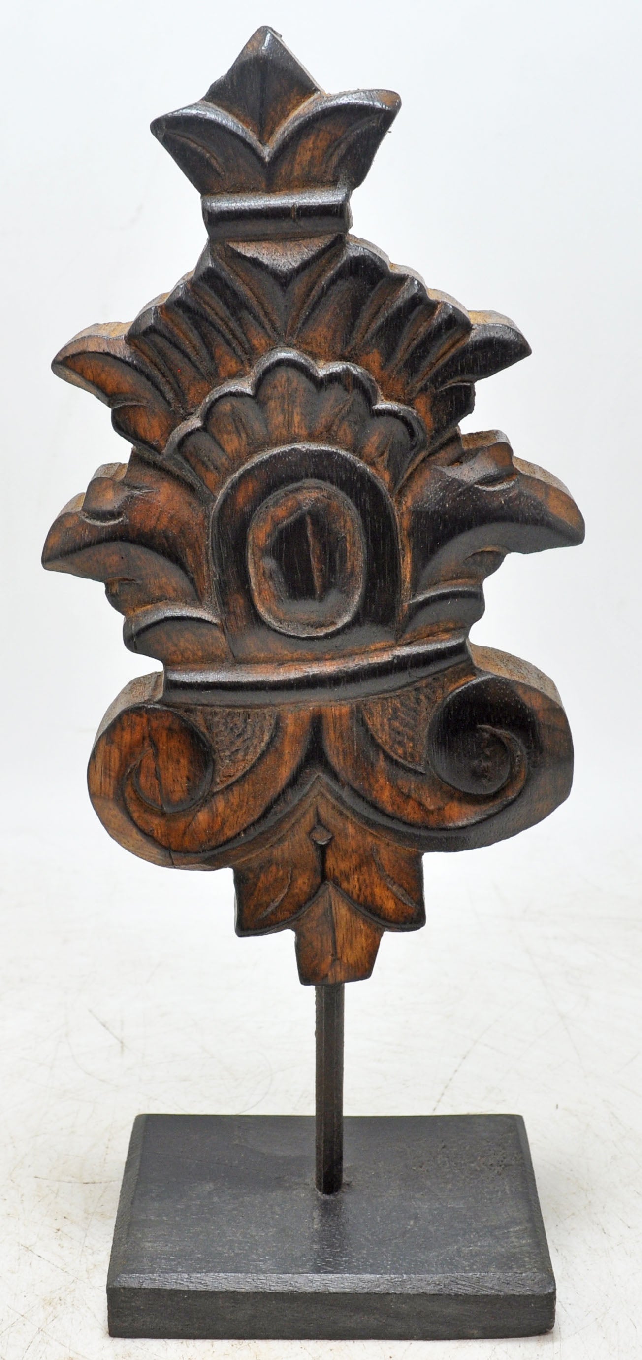 Hand Carved Wooden Flower Carving Panel Plaque on Stand