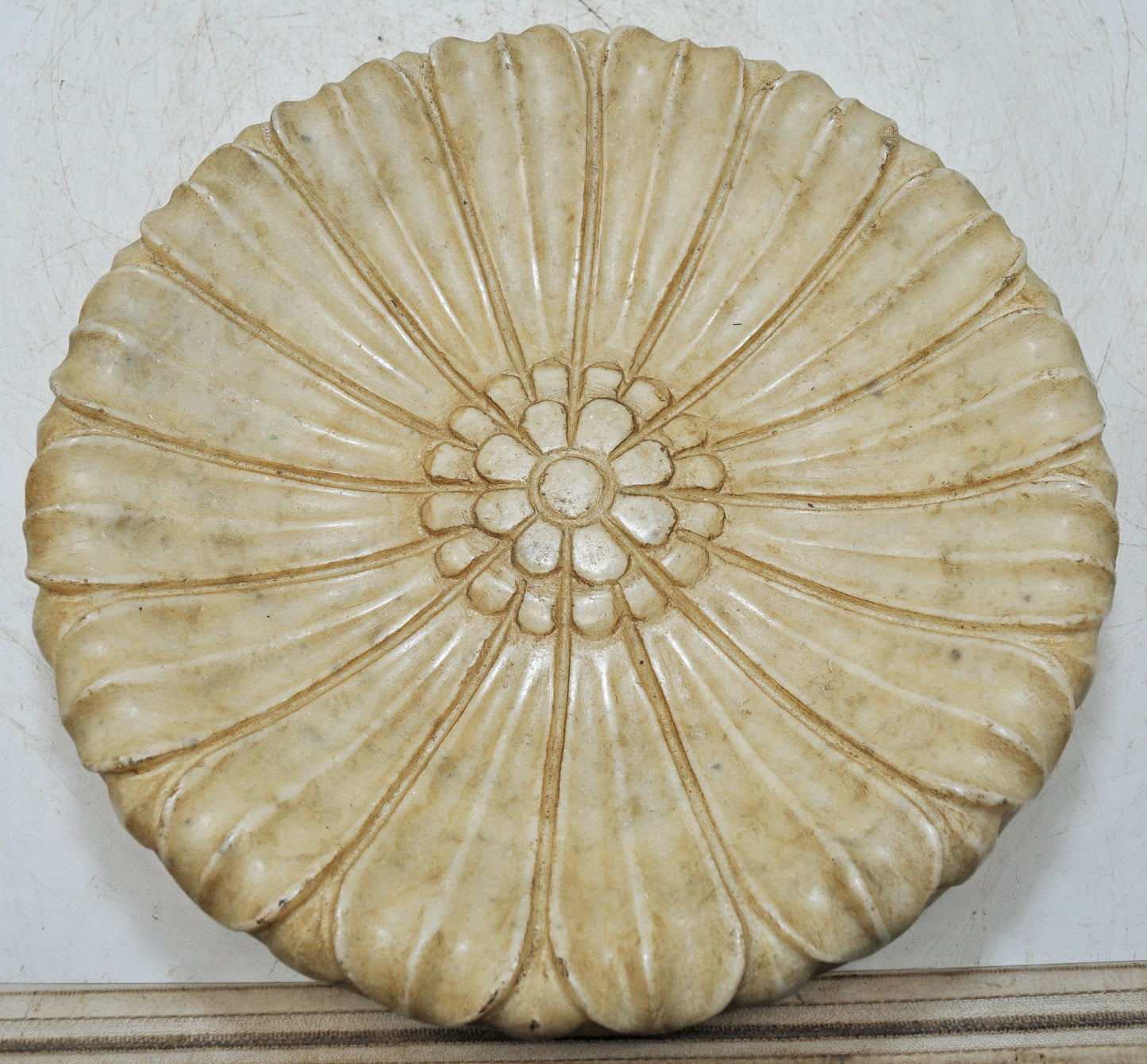 Fine Hand Carved White Marble Decorative Round Flower Shaped Plate Bowl