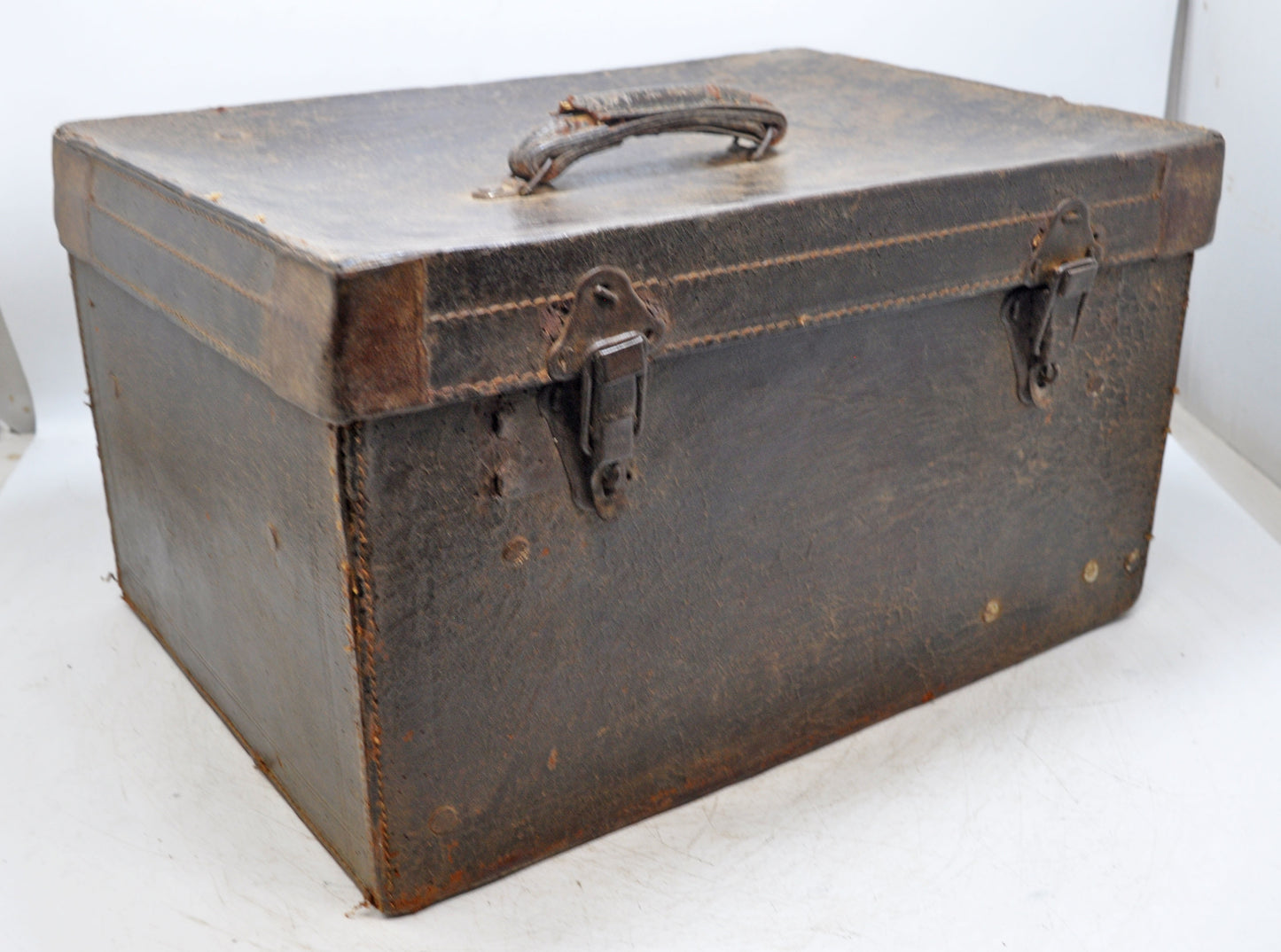 Antique Leather Large Travelling Storage Chest Box Original Old Hand Crafted