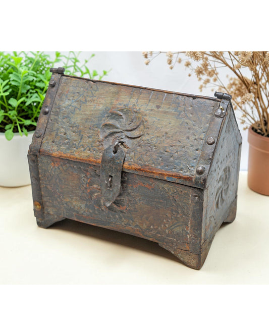 Vintage Wooden Dome Shaped Storage Box Original Old Hand Crafted Carved