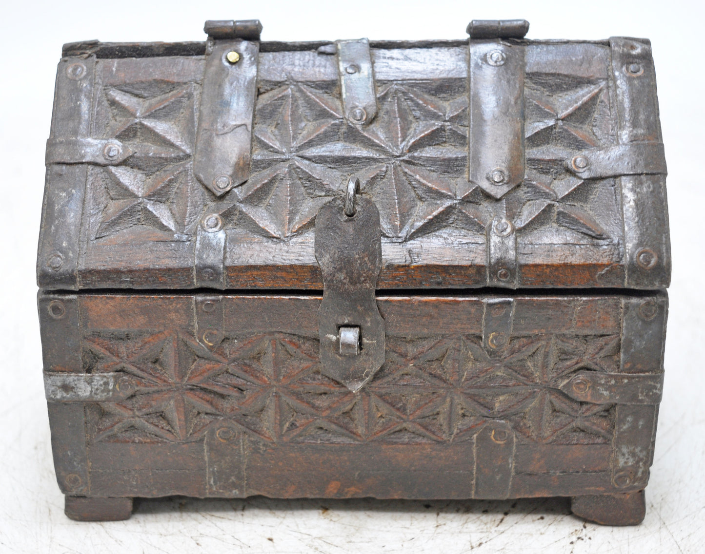 Vintage Wooden Dome Shaped Storage Box Original Old Fine Hand Carved
