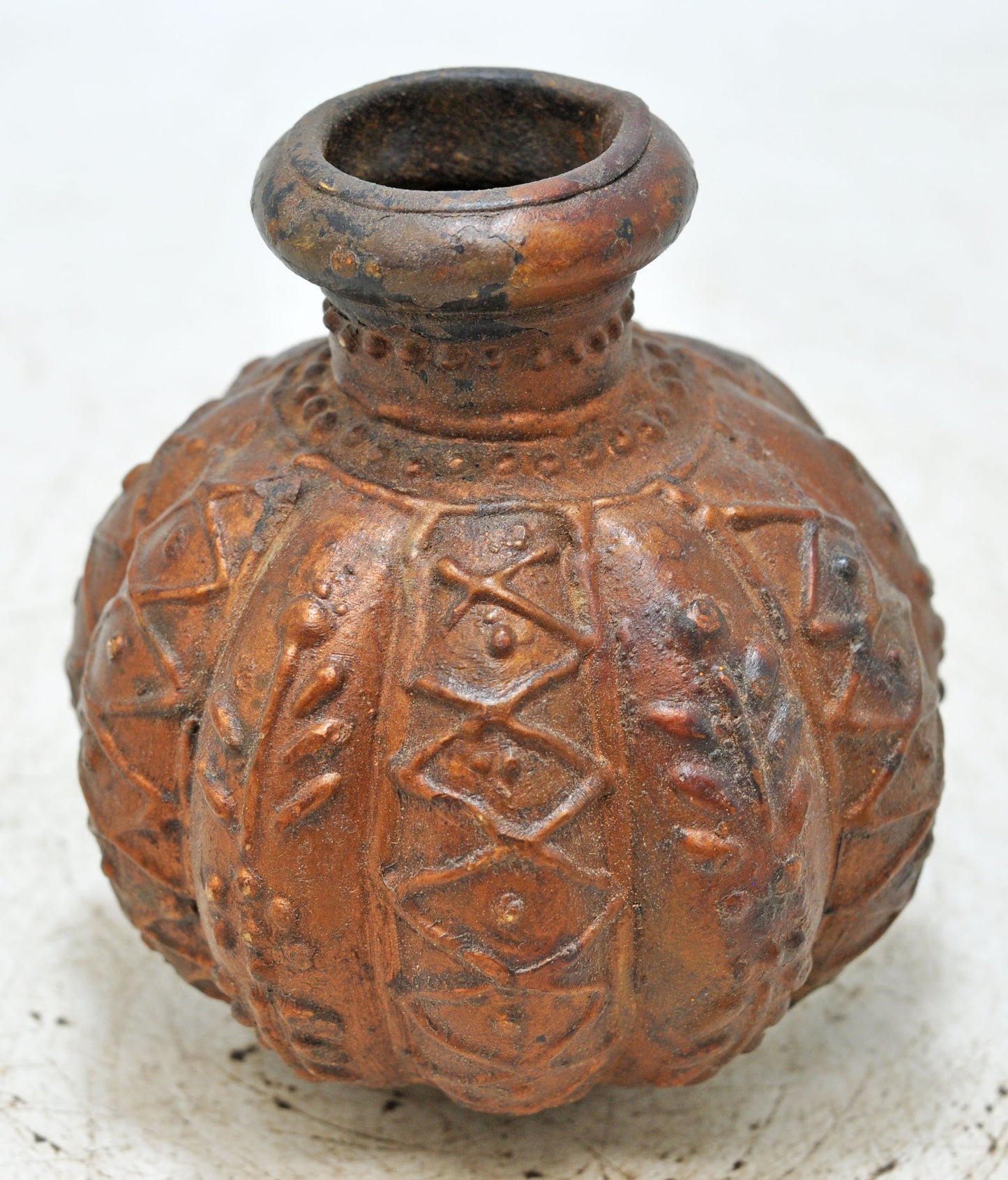 Vintage Iron Small Round Oil Pot Original Old Hand Crafted Engraved