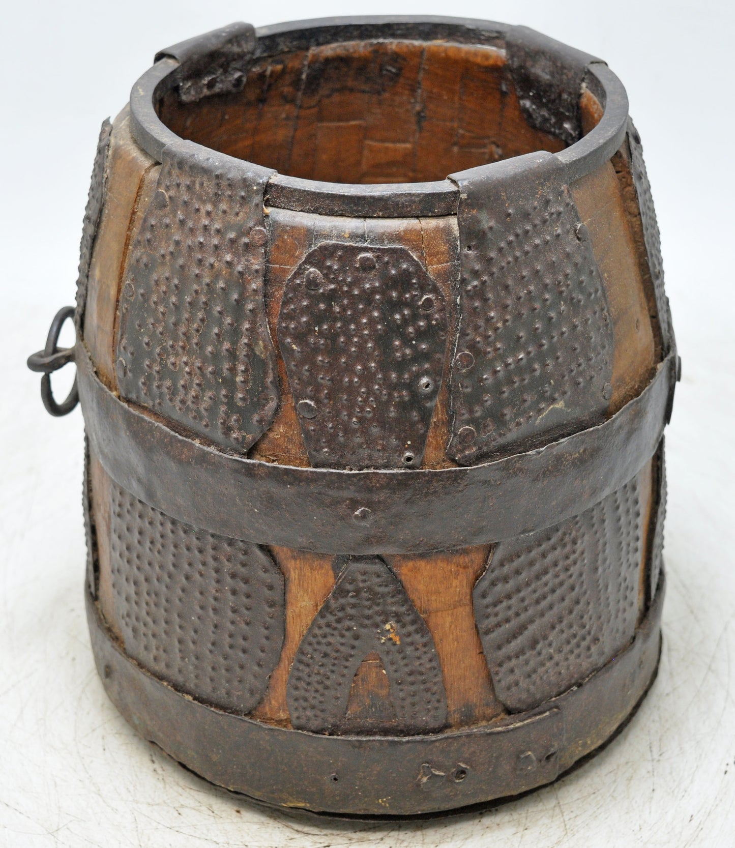 Antique Wooden Iron Round Grain Measurement Mana Pot Original Old Very Fine Crafted