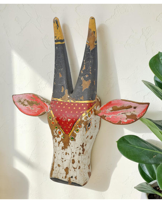 Hand Carved Wooden Cow Bull Head Bust Figurine Wall Decor Fine Rustic Hand Painted