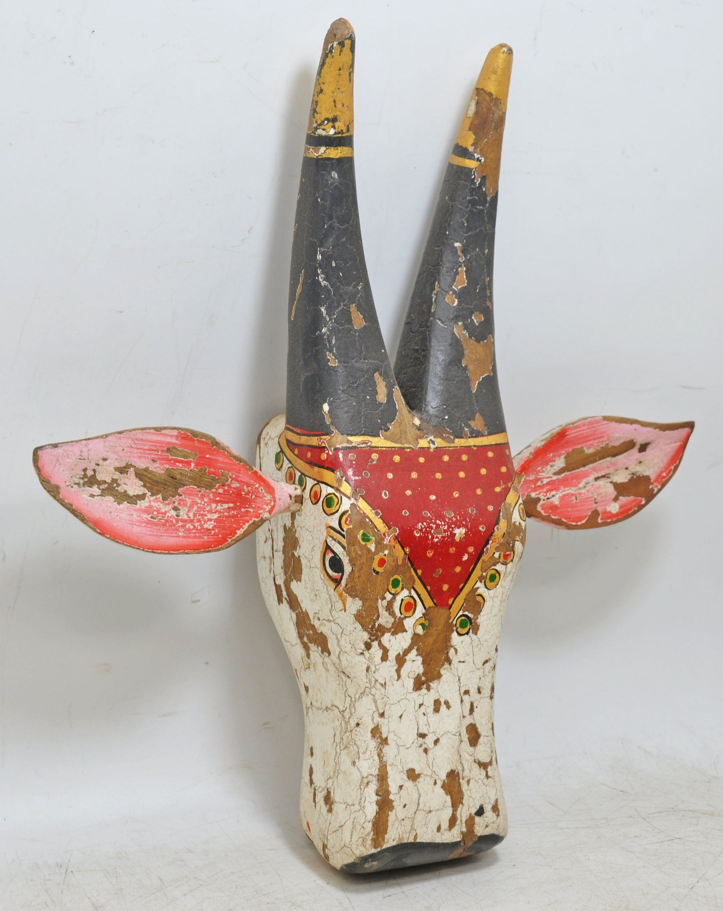 Hand Carved Wooden Cow Bull Head Bust Figurine Wall Decor Fine Rustic Hand Painted