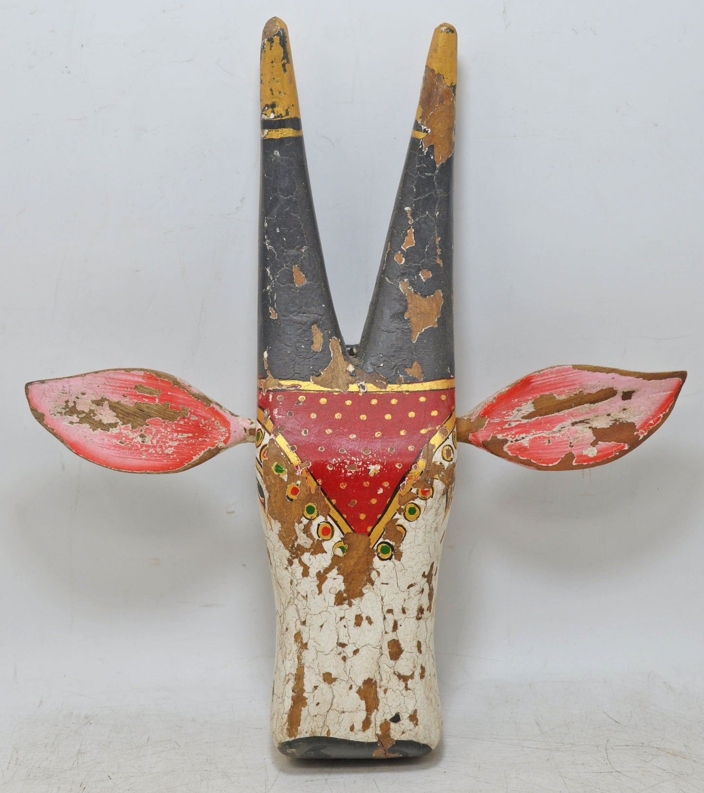 Hand Carved Wooden Cow Bull Head Bust Figurine Wall Decor Fine Rustic Hand Painted