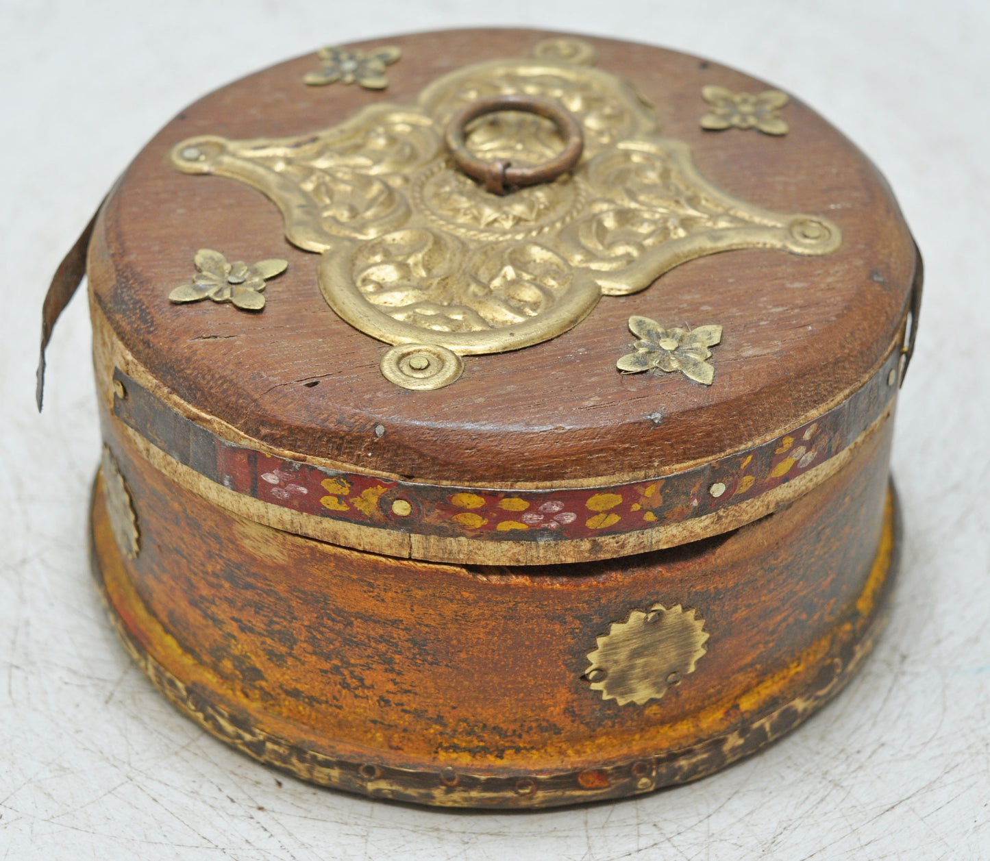 Vintage Wooden Round Kum Kum Powder Tika Box Original Old Fine Brass Fitted