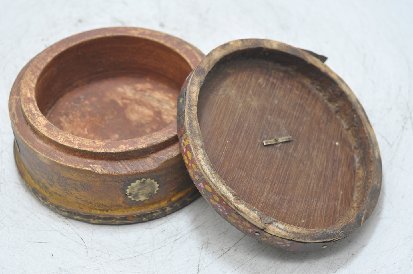 Vintage Wooden Round Kum Kum Powder Tika Box Original Old Fine Brass Fitted