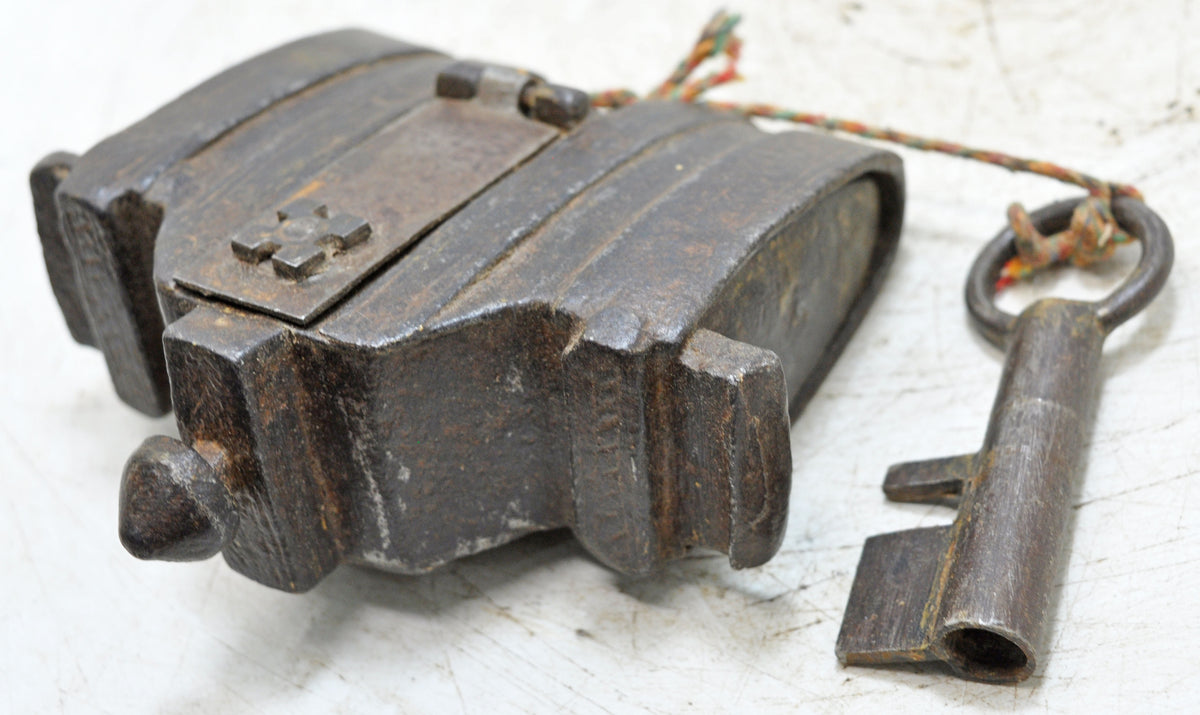 Antique Iron Large Size Pad Lock Original Old Hand Crafted Hidden Keyhole