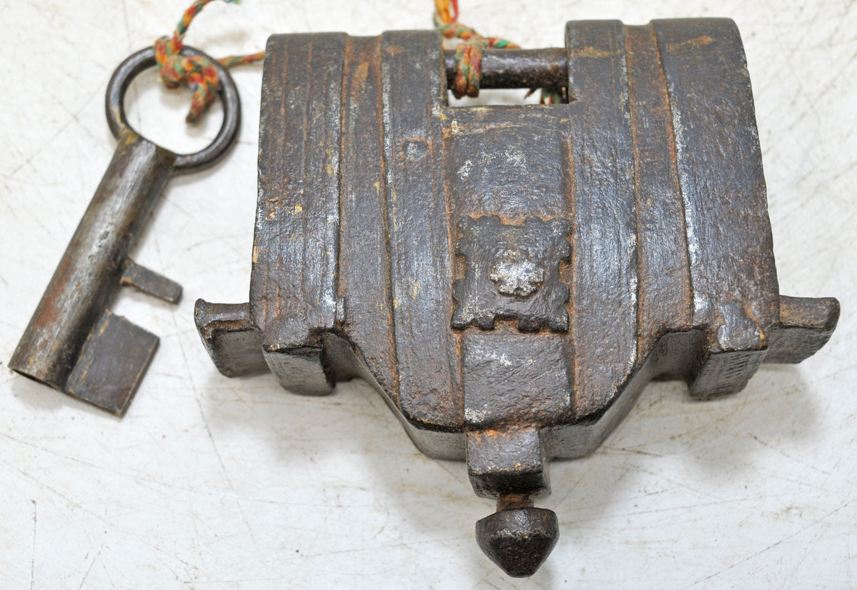 Antique Iron Large Size Pad Lock Original Old Hand Crafted Hidden Keyhole
