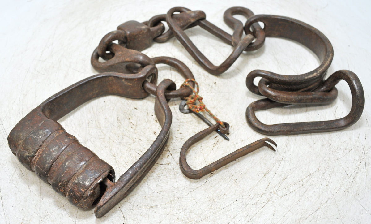 Antique Iron Large Heavy Camel Chain Lock Original Old Hand Crafted