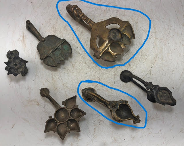 Set of 2 Brass Aarti Stands